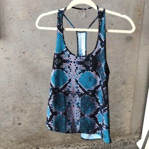 lululemon tank sz 6